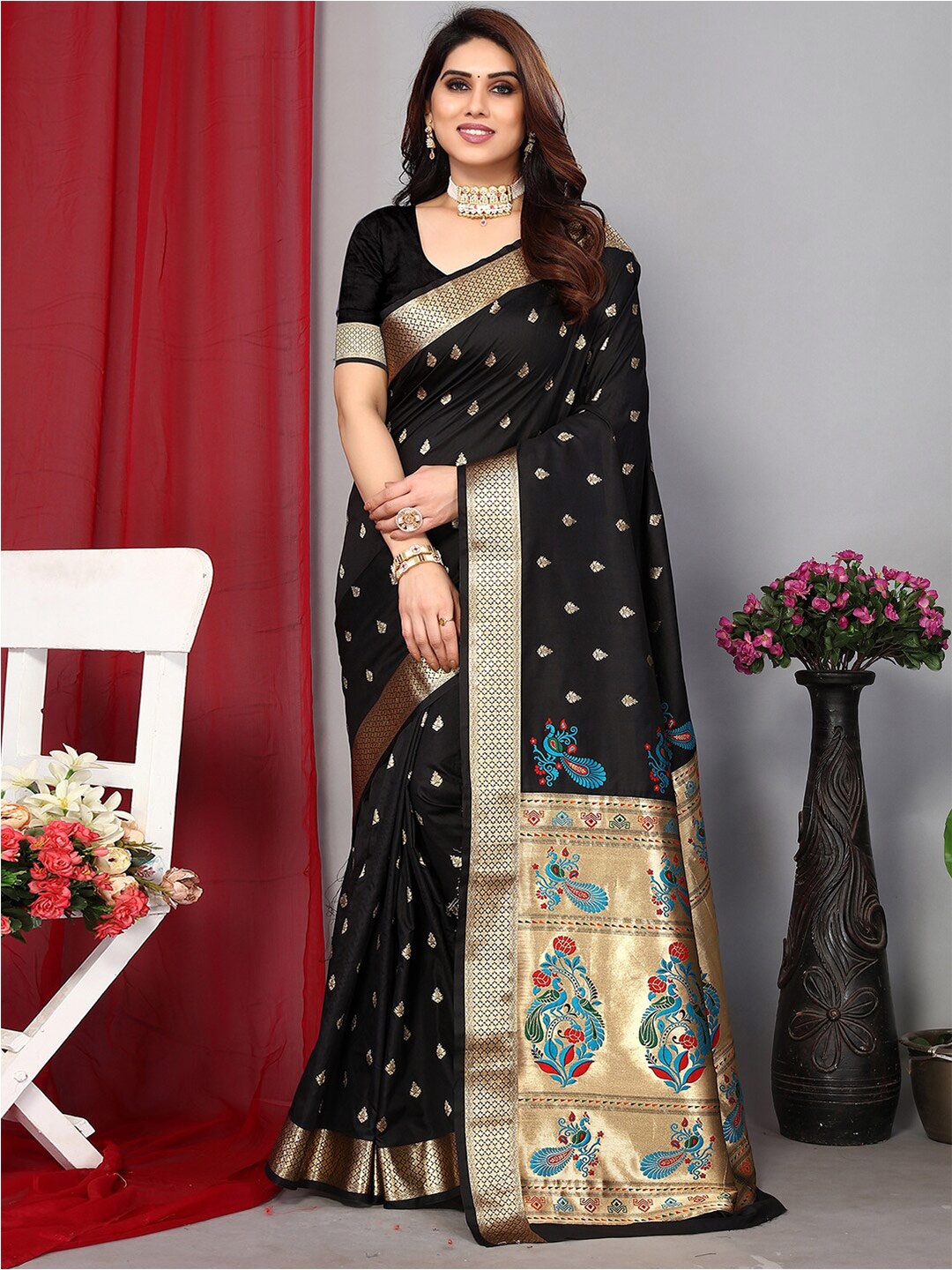 

Satrani Black & Gold-Toned Ethnic Motif Woven Design Zari Banarasi Saree