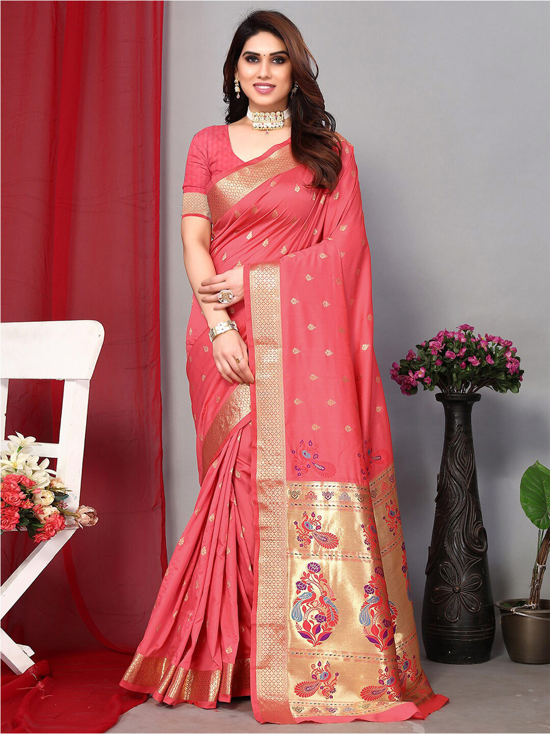 

Satrani Pink & Gold-Toned Ethnic Motif Woven Design Zari Banarasi Saree