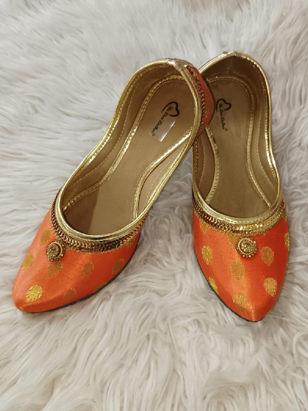 

The Desi Dulhan Women Embellished Ethnic Mojaris, Orange
