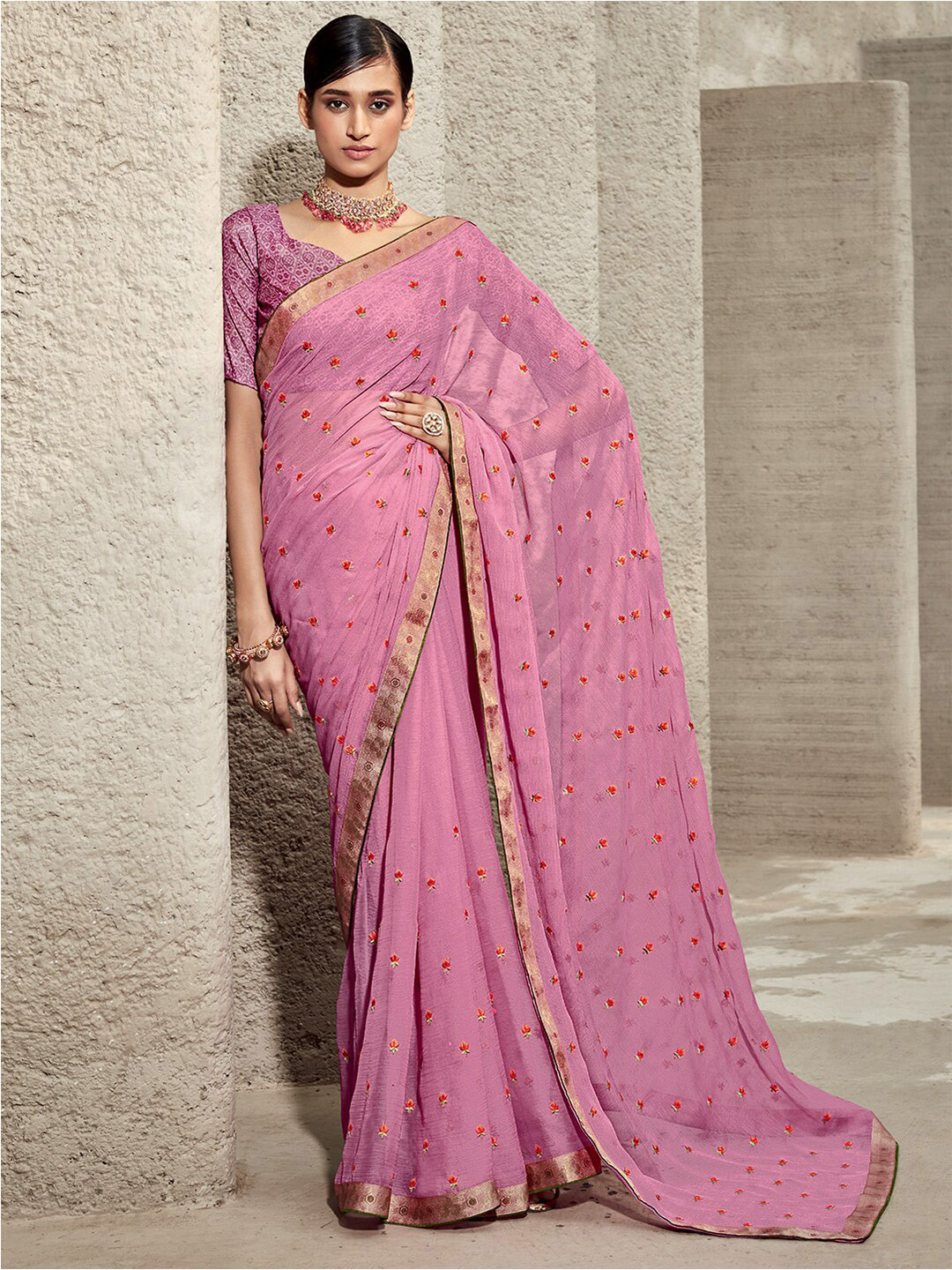 

Kasak Floral Embroidered Zari Saree, Pink