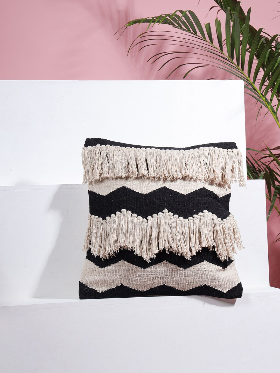 

SANSKRUTIHOMES Black & Beige Geometric Cotton Square Cushion Cover