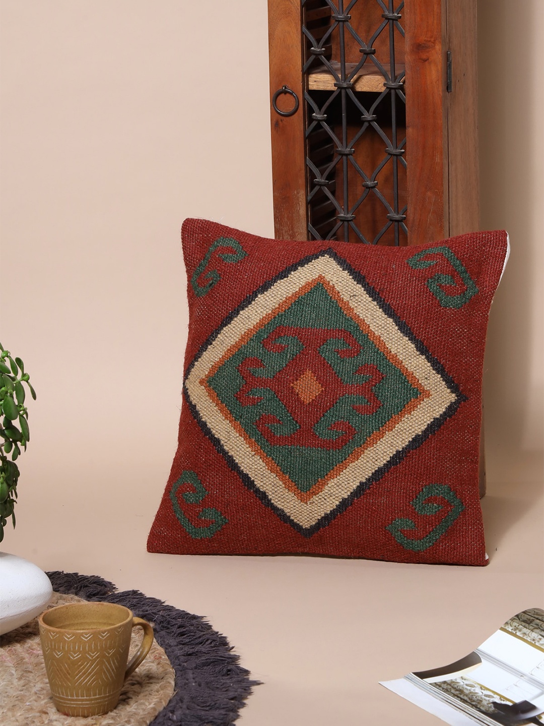 

SANSKRUTIHOMES Red & Beige Ethnic Motifs Jute Cotton Square Cushion Covers