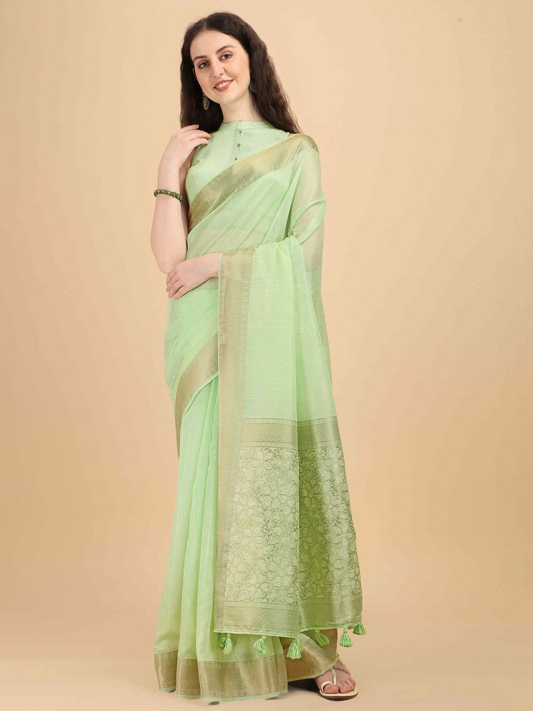 

elora Embellished Sequinned Pure Cotton Bhagalpuri Saree, Green