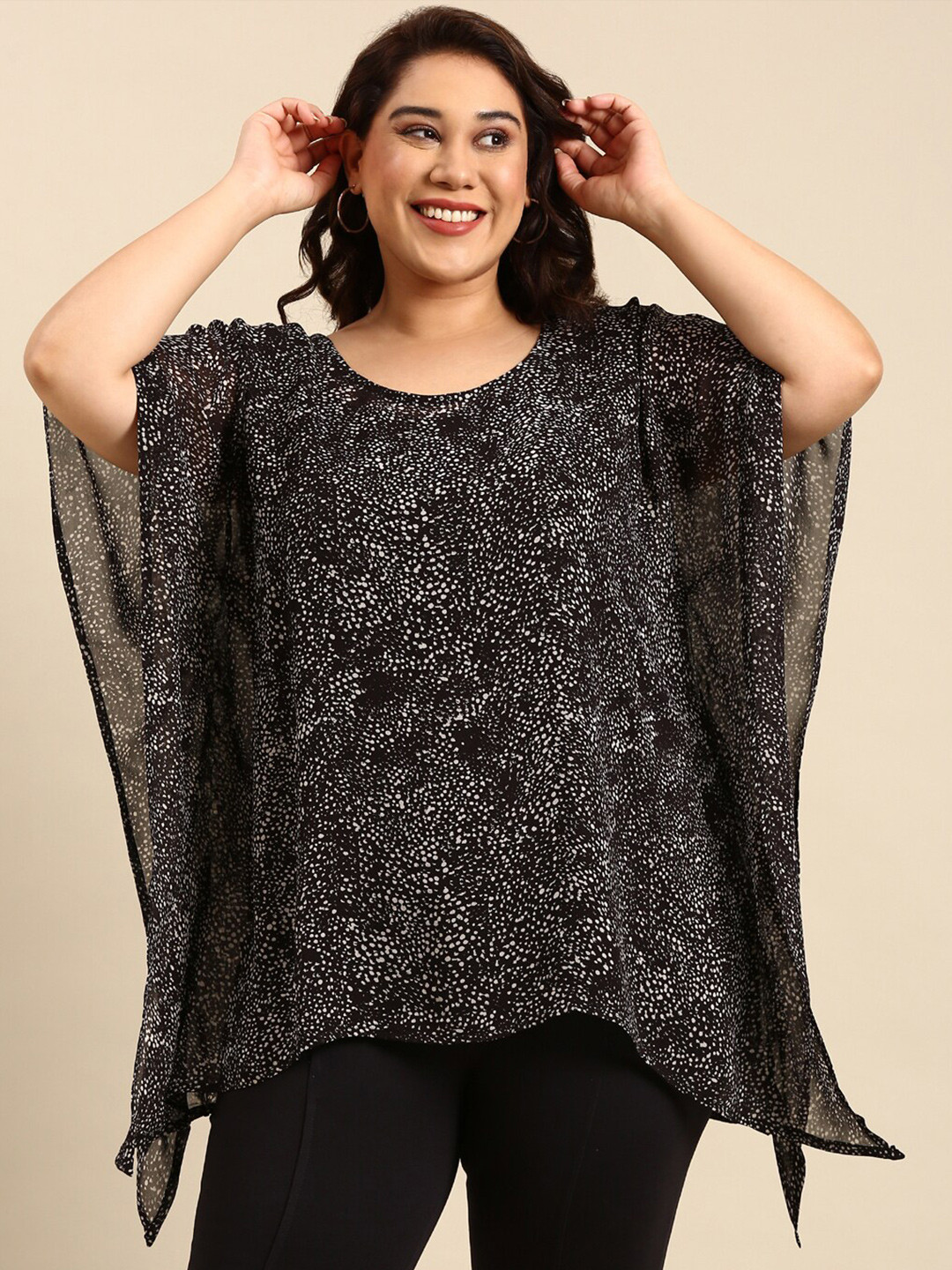 

The Pink Moon Plus Size Abstract Printed Round Neck Kaftan Top, Black