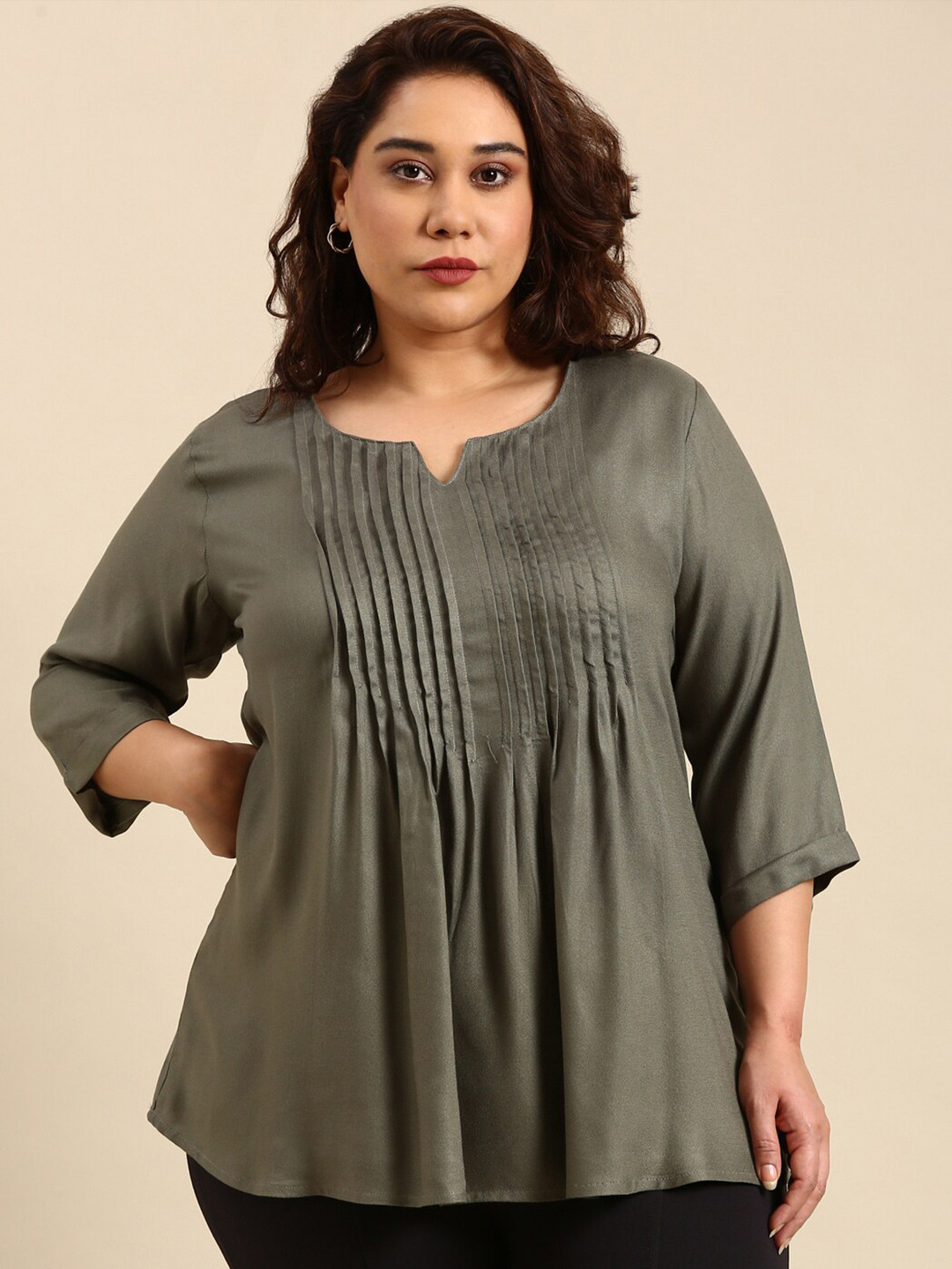 

The Pink Moon Plus Size Round Neck Top, Green