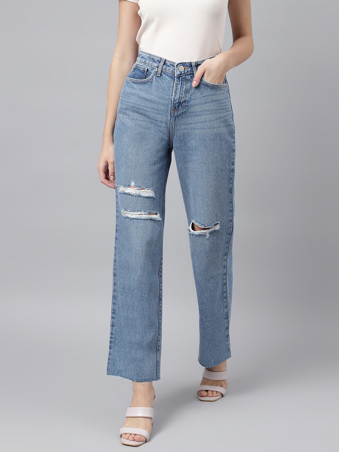 

Xpose Women Comfort High-Rise Mildly Distressed Light Fade Cropped Jeans, Blue