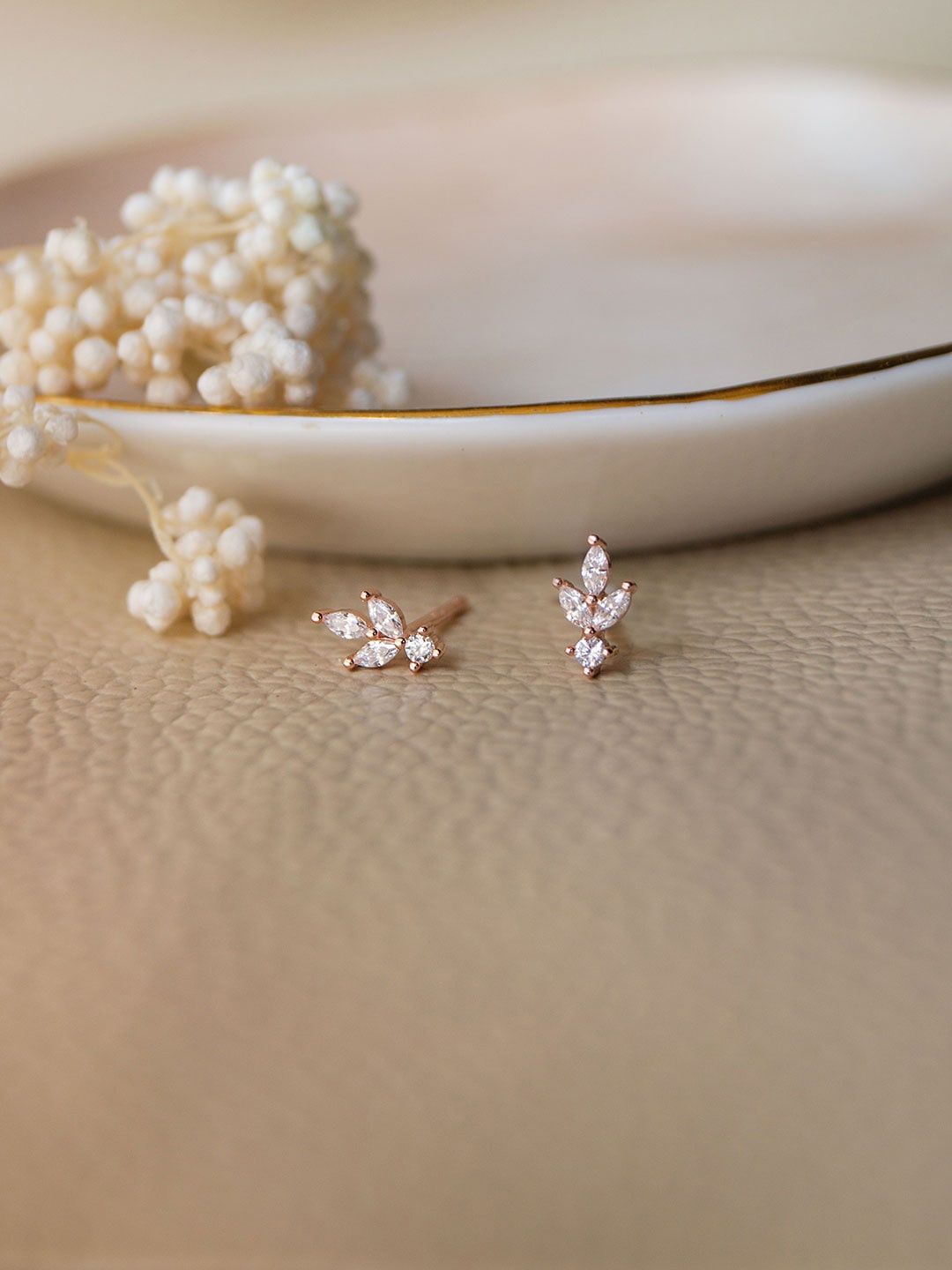 

MANNASH Rose Gold-Plated Classic Studs Earrings