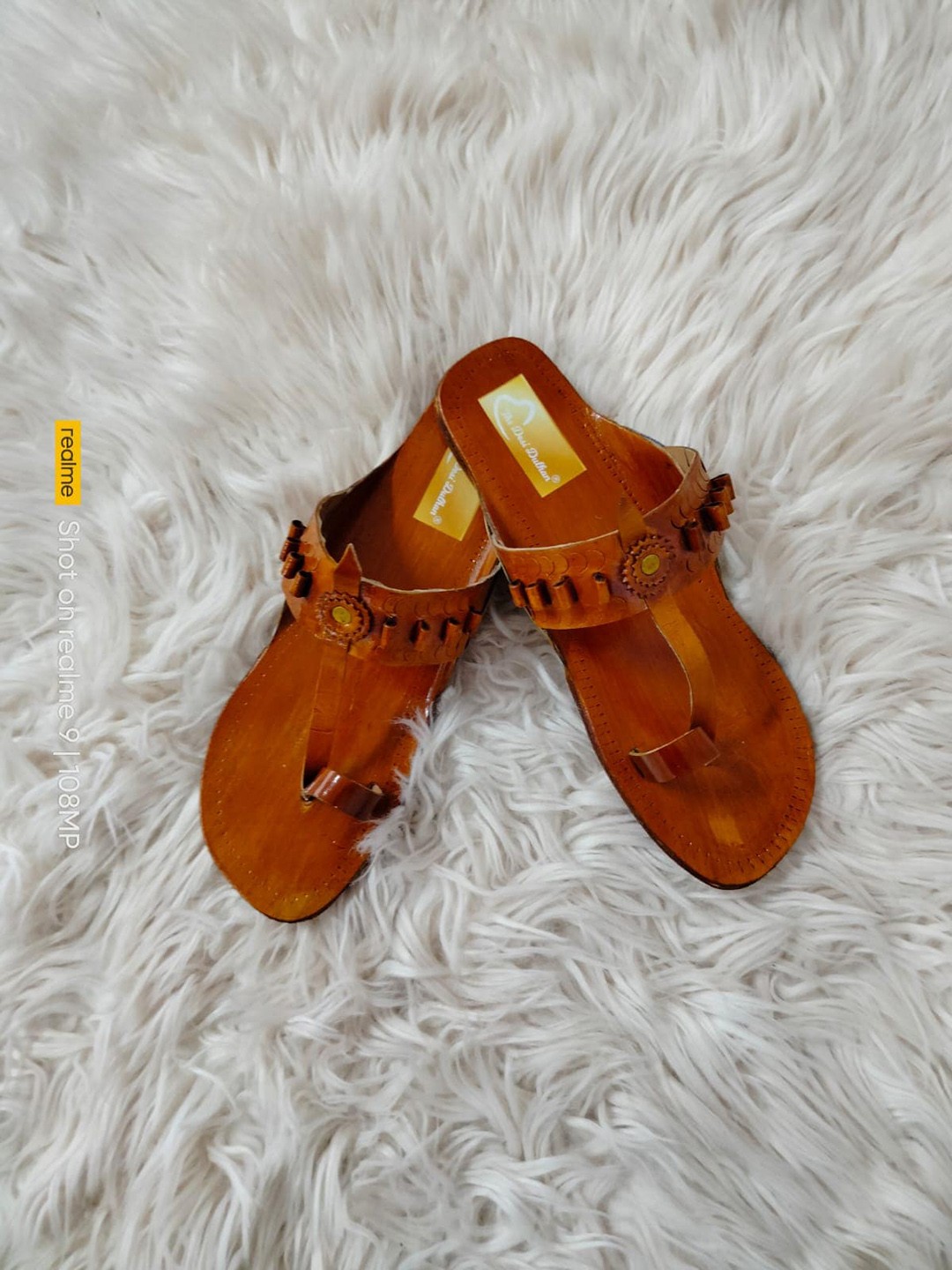 

The Desi Dulhan Women Embellished Ethnic One Toe Flats, Tan