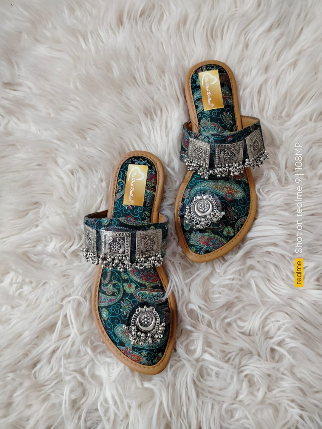 

The Desi Dulhan Women Printed Ethnic Open Toe Flats, Green