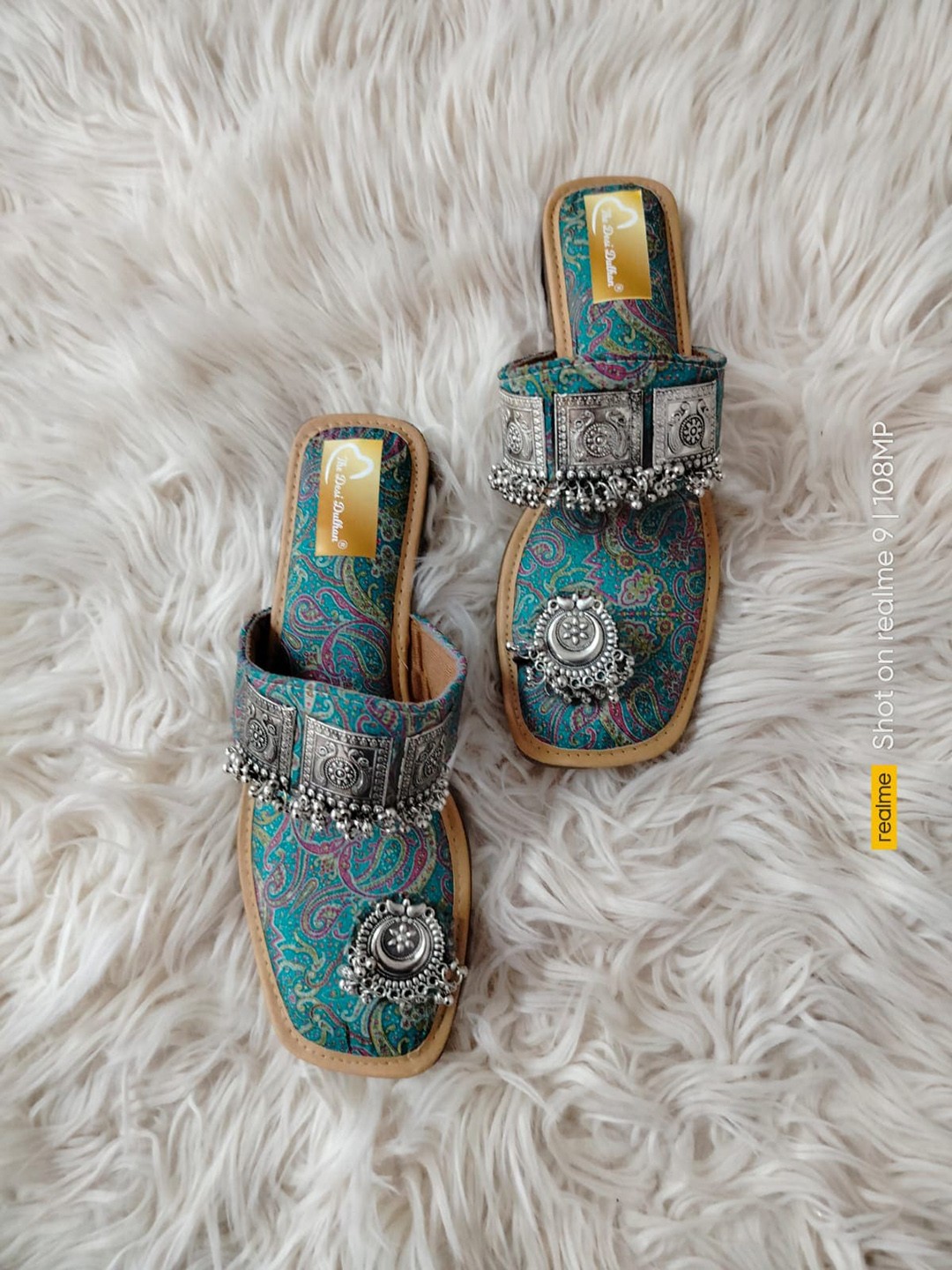 

The Desi Dulhan Printed Embellished Ethnic One Toe Flats, Blue