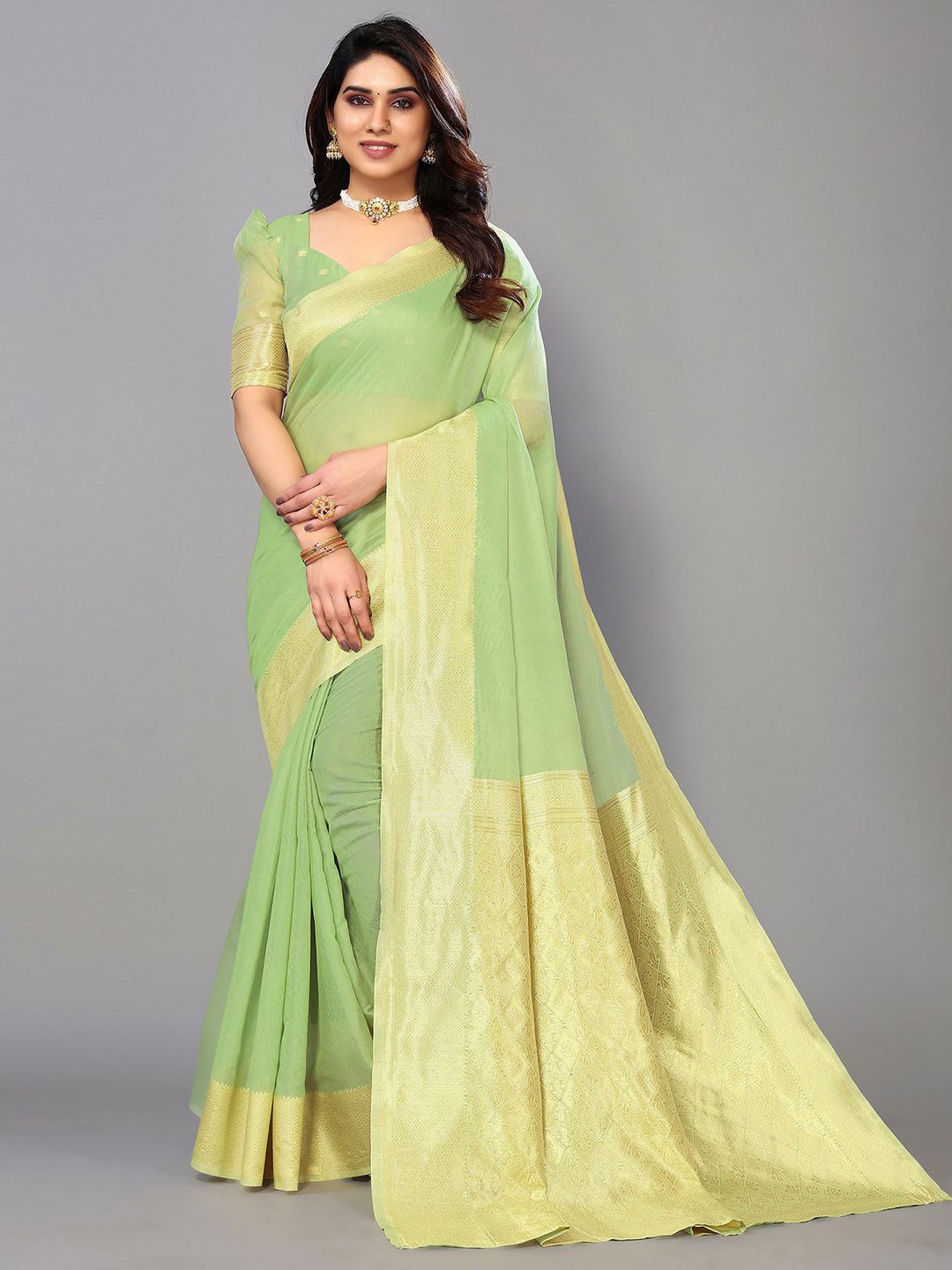 

SIRIL Woven Design Zari Saree, Green