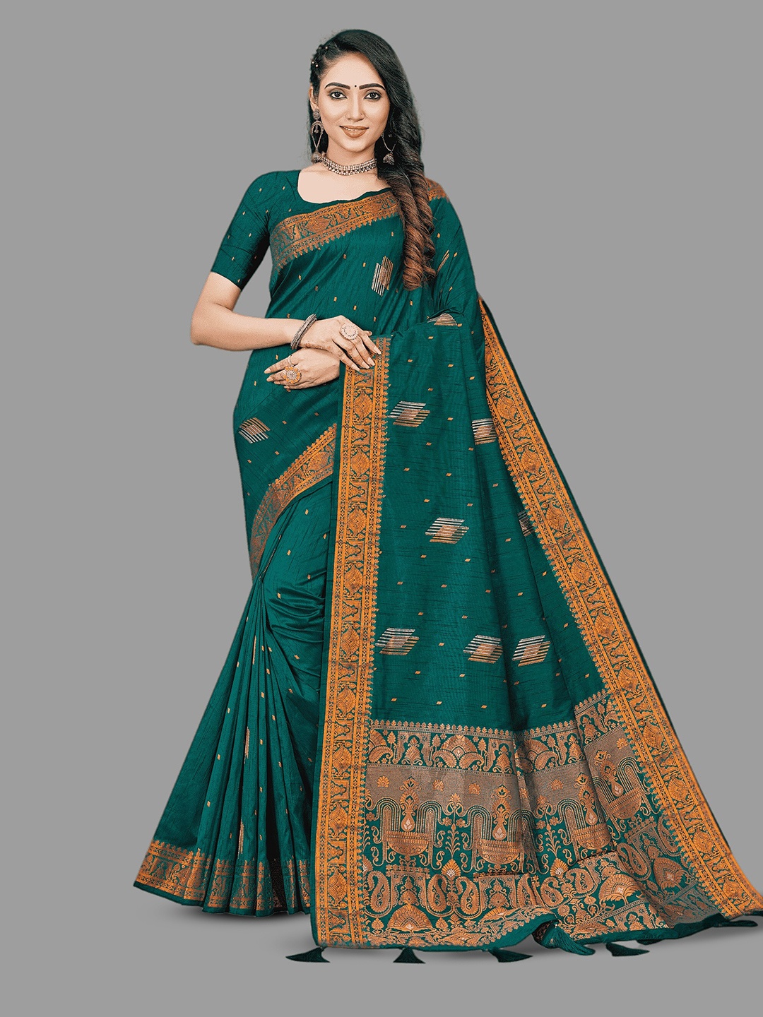 

HASRI Woven Design Pure Silk Tussar Saree, Green