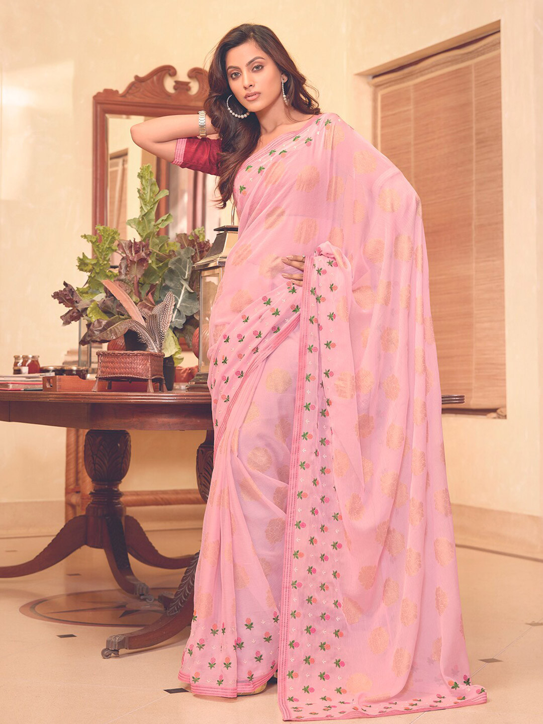 

Kasak Floral Embroidered Poly Georgette Saree With Blouse Piece, Pink