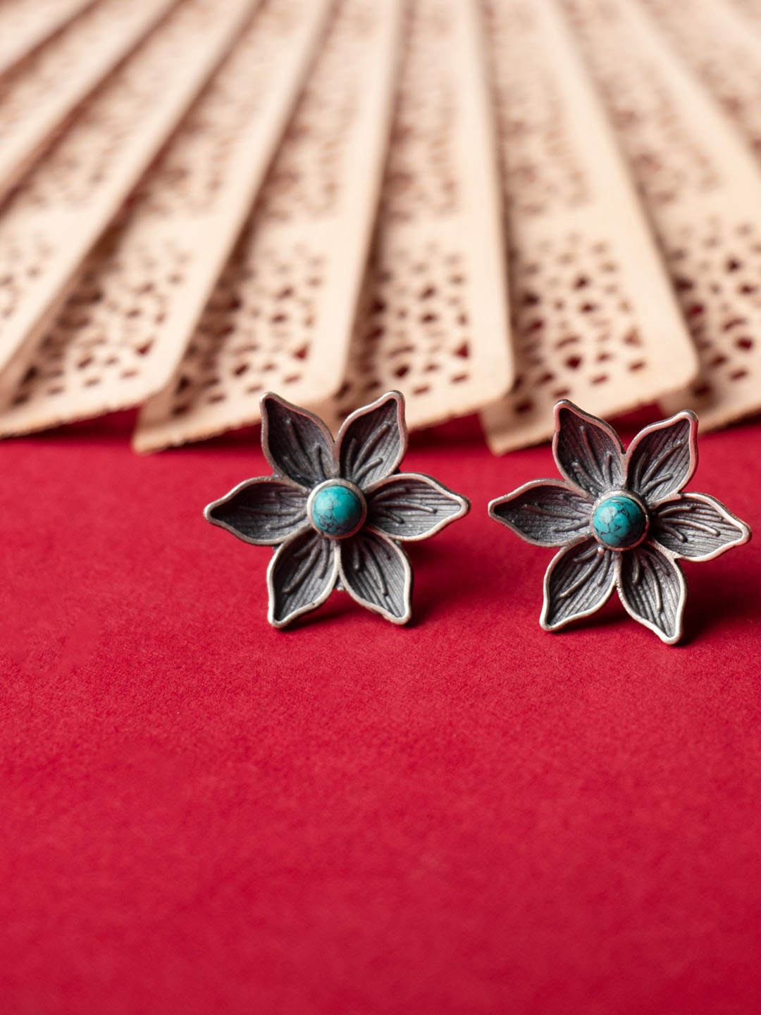 

Shyle Silver-Plated 925 Sterling Silver Classic Studs Earrings