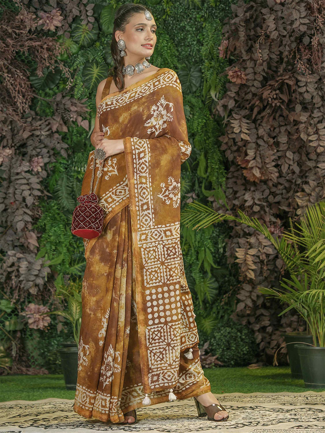 

elora Batik Printed Zari Pure Cotton Bhagalpuri Saree, Coffee brown
