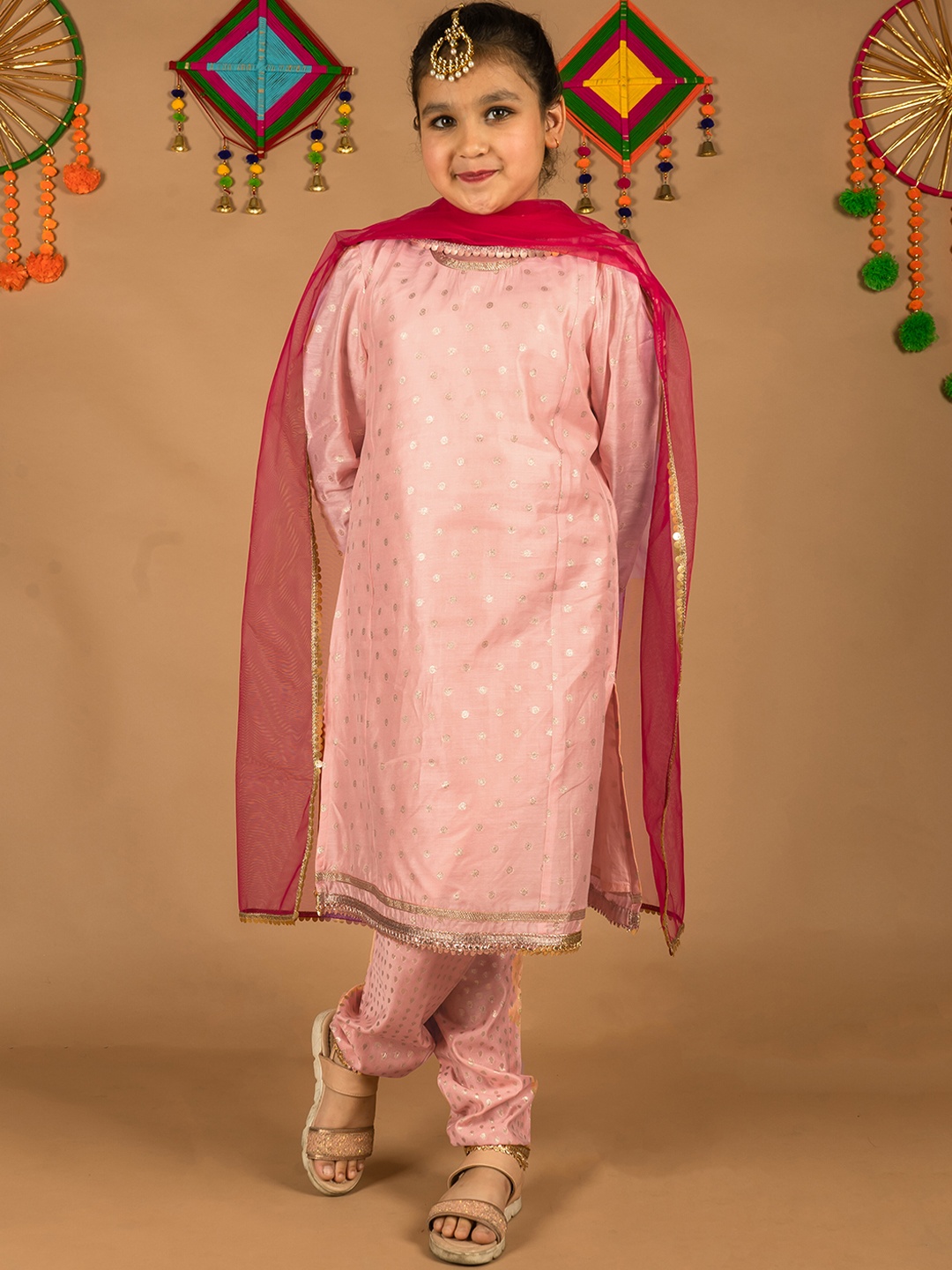 

HERE&NOW Girls Pink & Gold-Toned Gotta Patti Kurta with Trouser & Dupatta