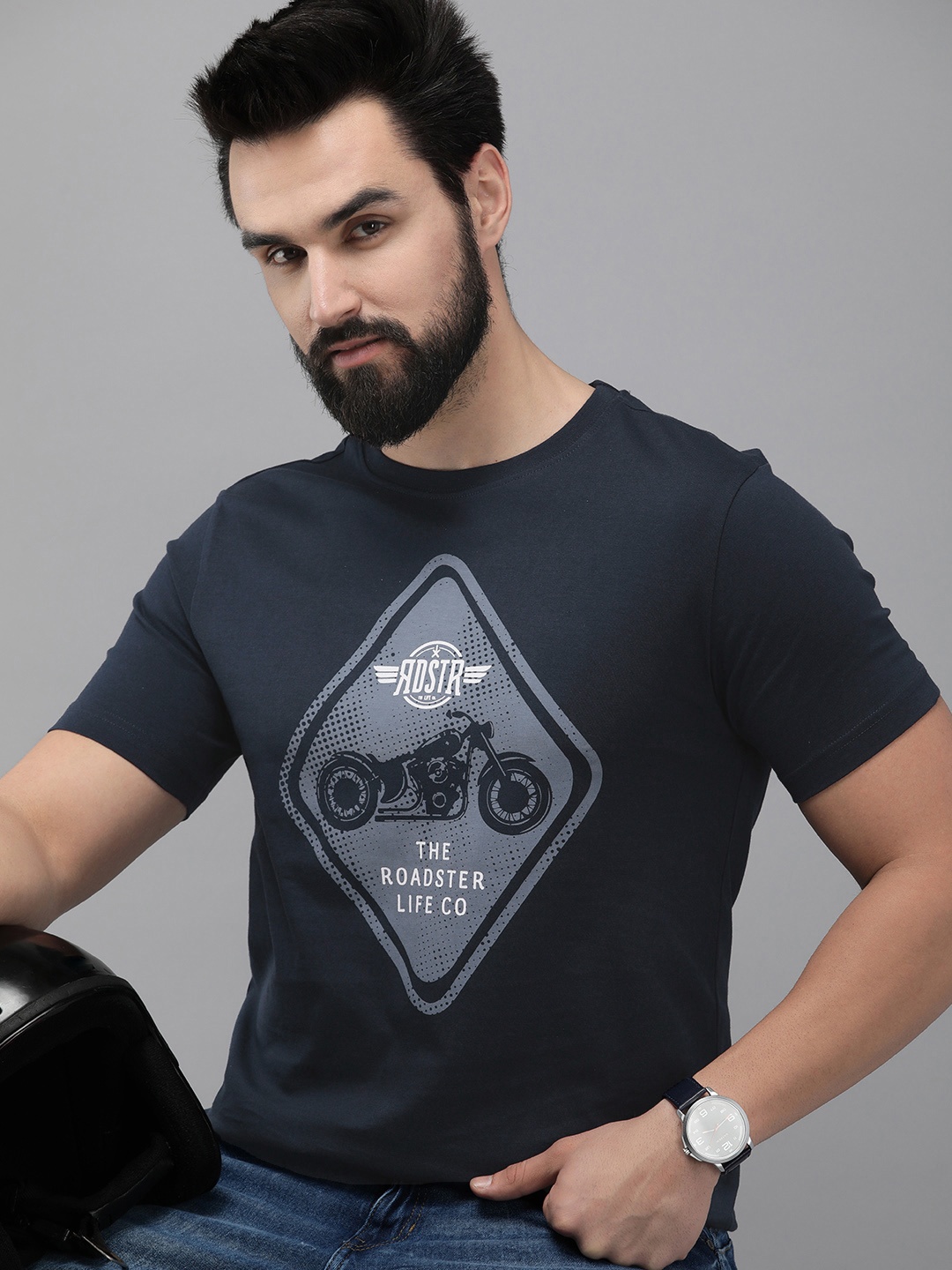 

Roadster Men Navy Blue Printed T-shirt