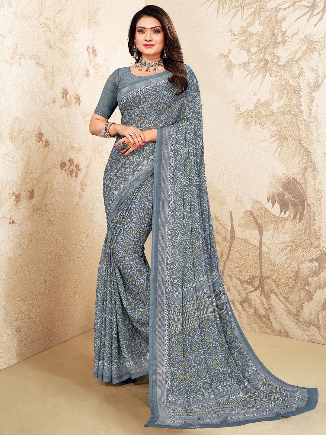 

Mitera Poly Chiffon Bandhani Saree With Blouse Piece, Grey