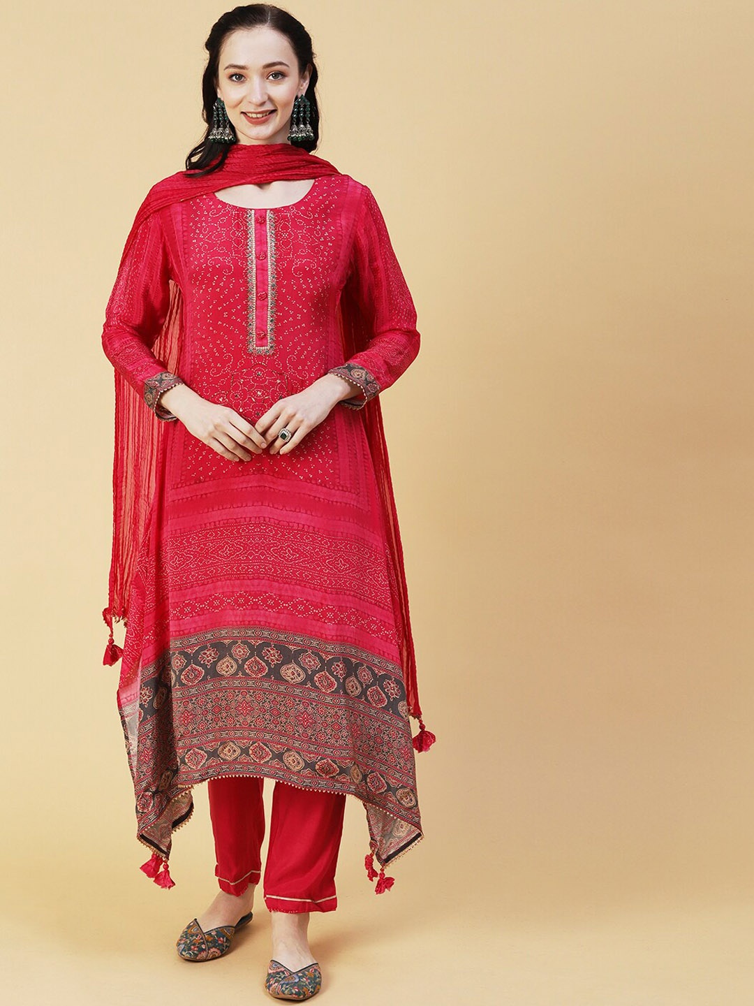 

Envy Me by FASHOR Ethnic Printed Sequined Asymmetric Kurta with Trousers & Dupatta, Magenta