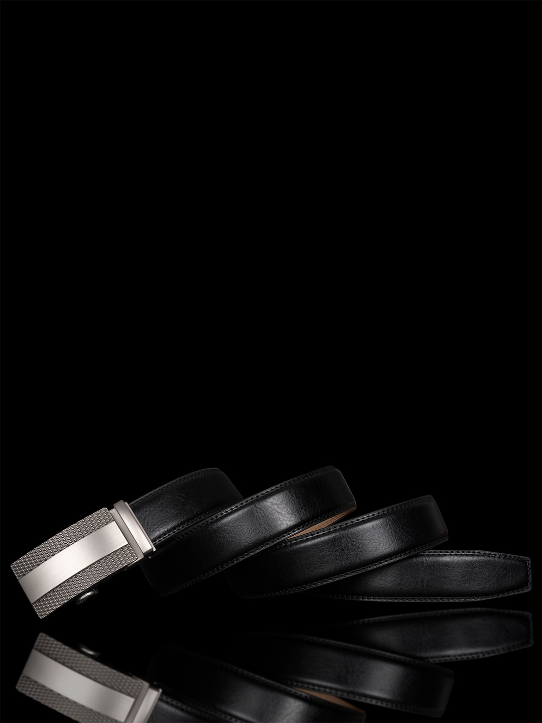 

BANGE Men Genuine Leather Formal Belt With Textured Buckle, Black