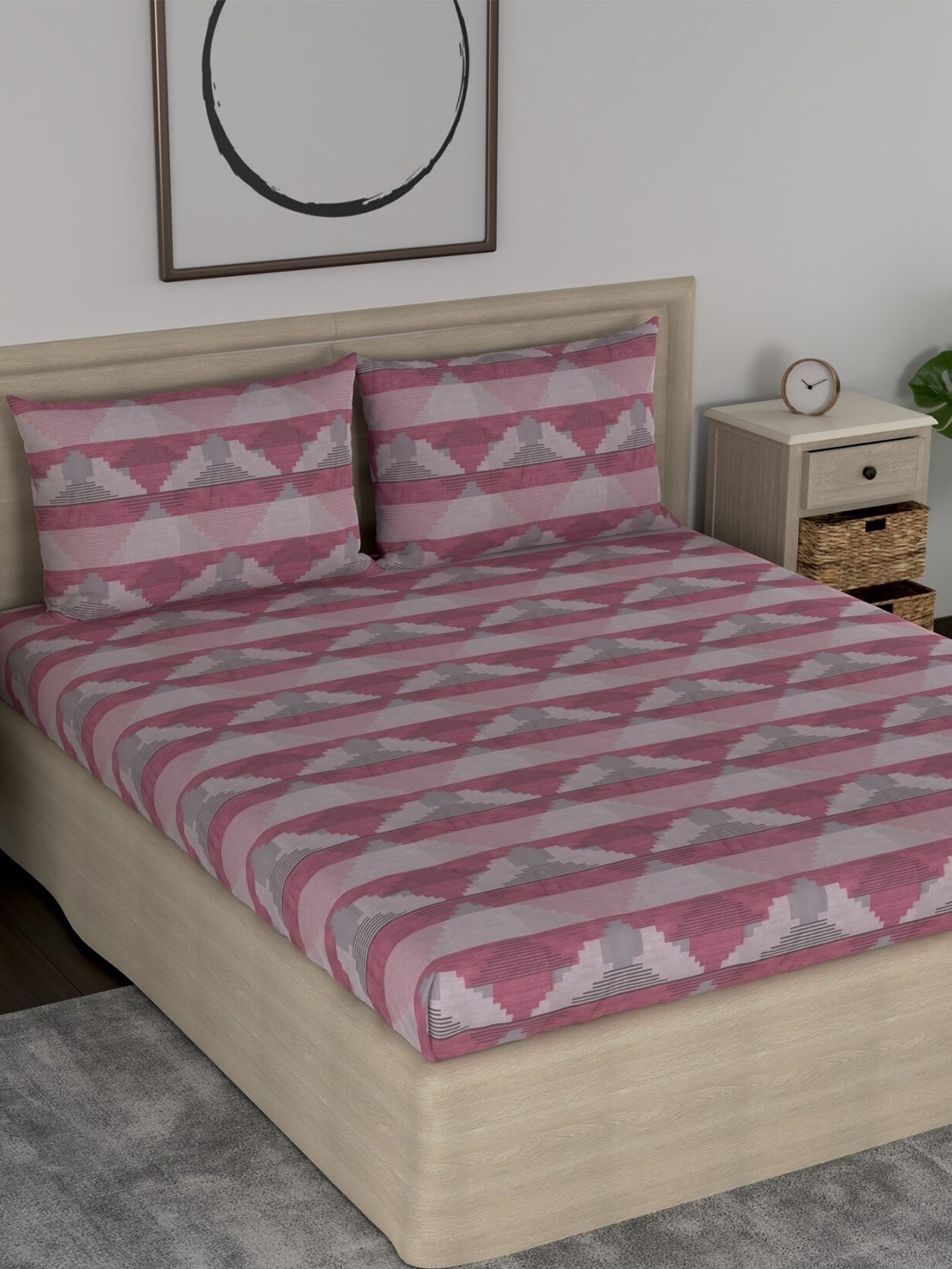 

Huesland Aspire Mauve & Grey Geometric 186 TC Cotton King Bedsheet With 2 Pillow Covers