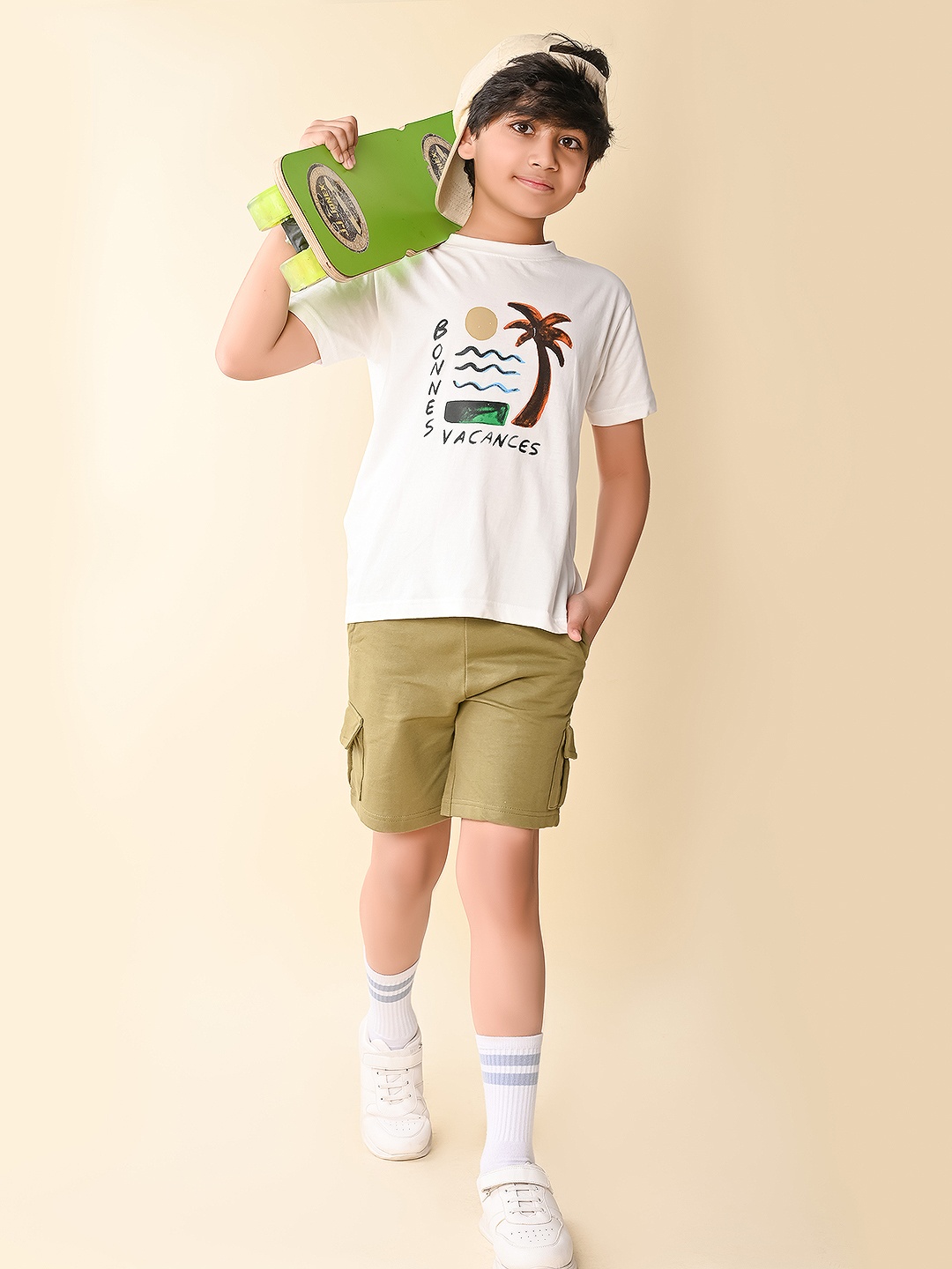 

LilPicks Boys Printed T-shirt with Shorts, White