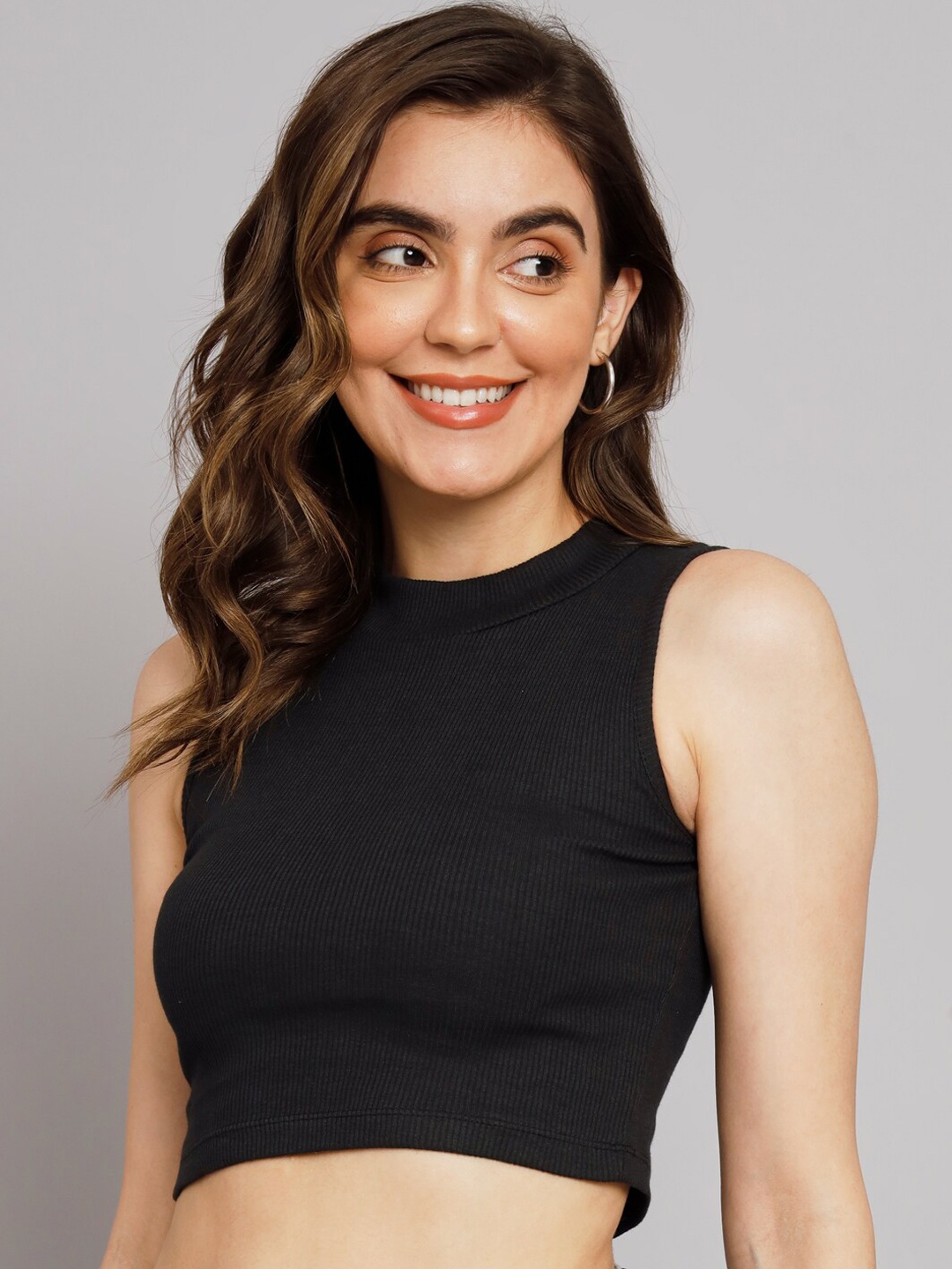 

GUTI Black Cotton Crop Top