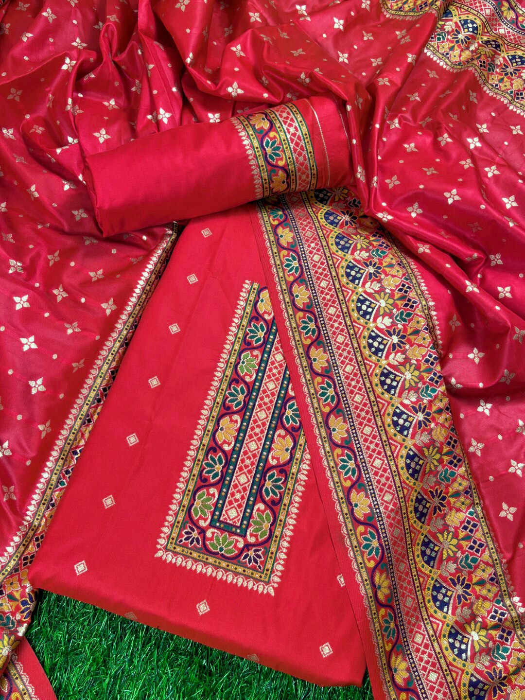 

VISHNU WEAVES Woven Design Unstitched Dress Material, Red