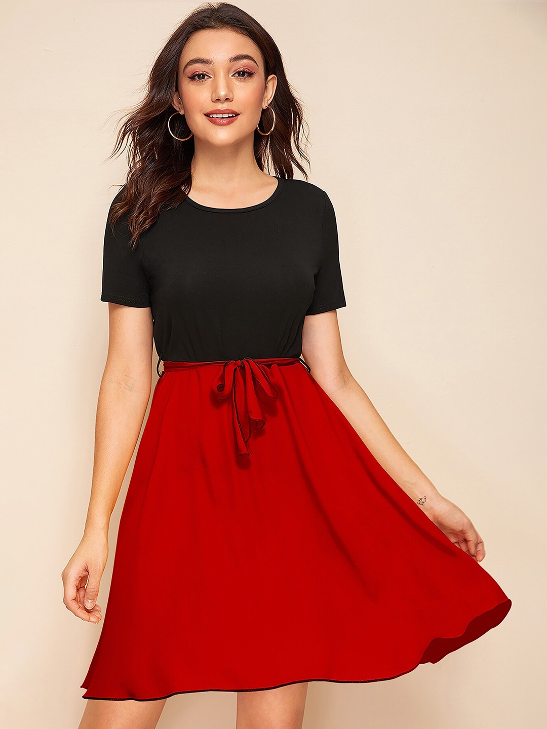 

FAVRIZ Colourblocked Belted Fit & Flare Mini Dress With Belt, Red