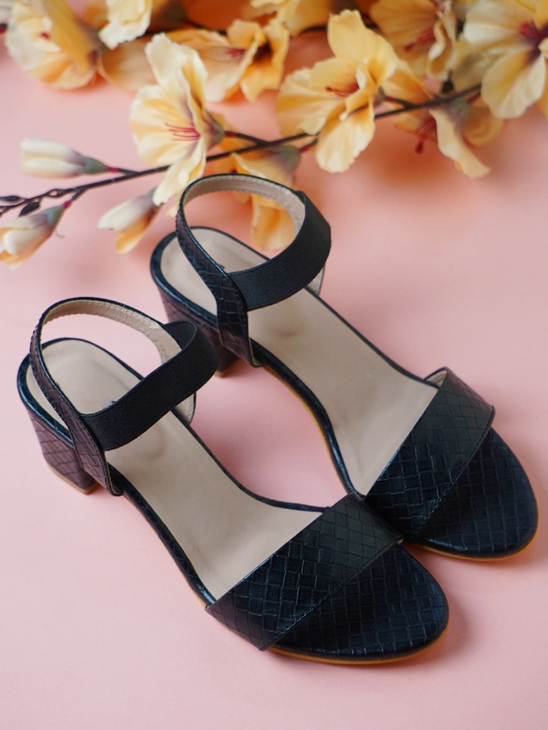 

DressBerry Black Textured Block Heels