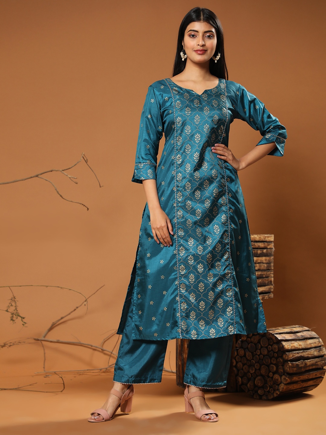 

AVANSHEE Ethnic Motifs Foil Printed Panelled Gotta Patti Kurta with Palazzos, Teal