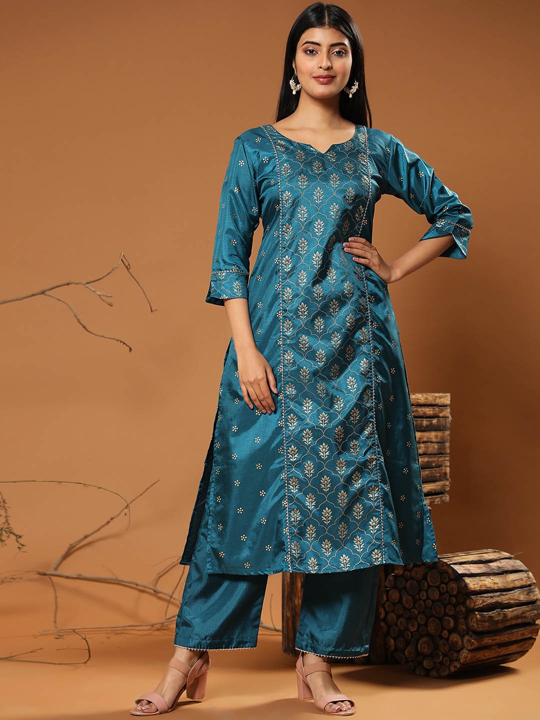 

AVANSHEE Ethnic Motifs Woven Design Gotta Patti Kurta with Trousers, Teal