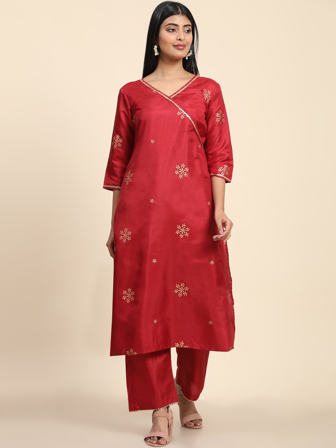 

AVANSHEE Ethnic Motifs Printed Gotta Patti Kurta with Palazzos, Red