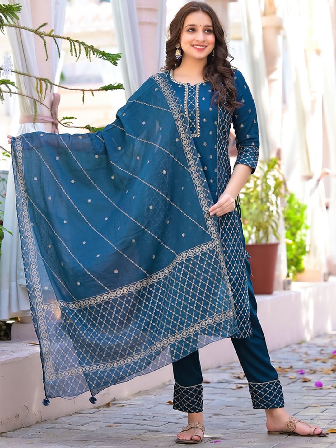

Ramas Ethnic Motifs Embroidered Sequined Kurta with Trousers & Dupatta, Blue
