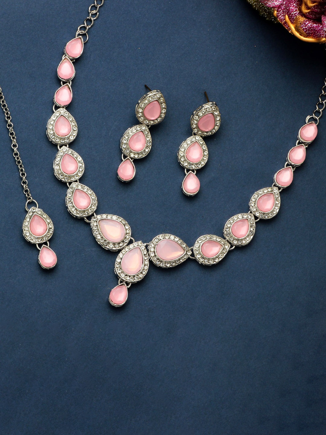 

Atasi International Silver-Plated Kundan-Studded Jewellery Set
