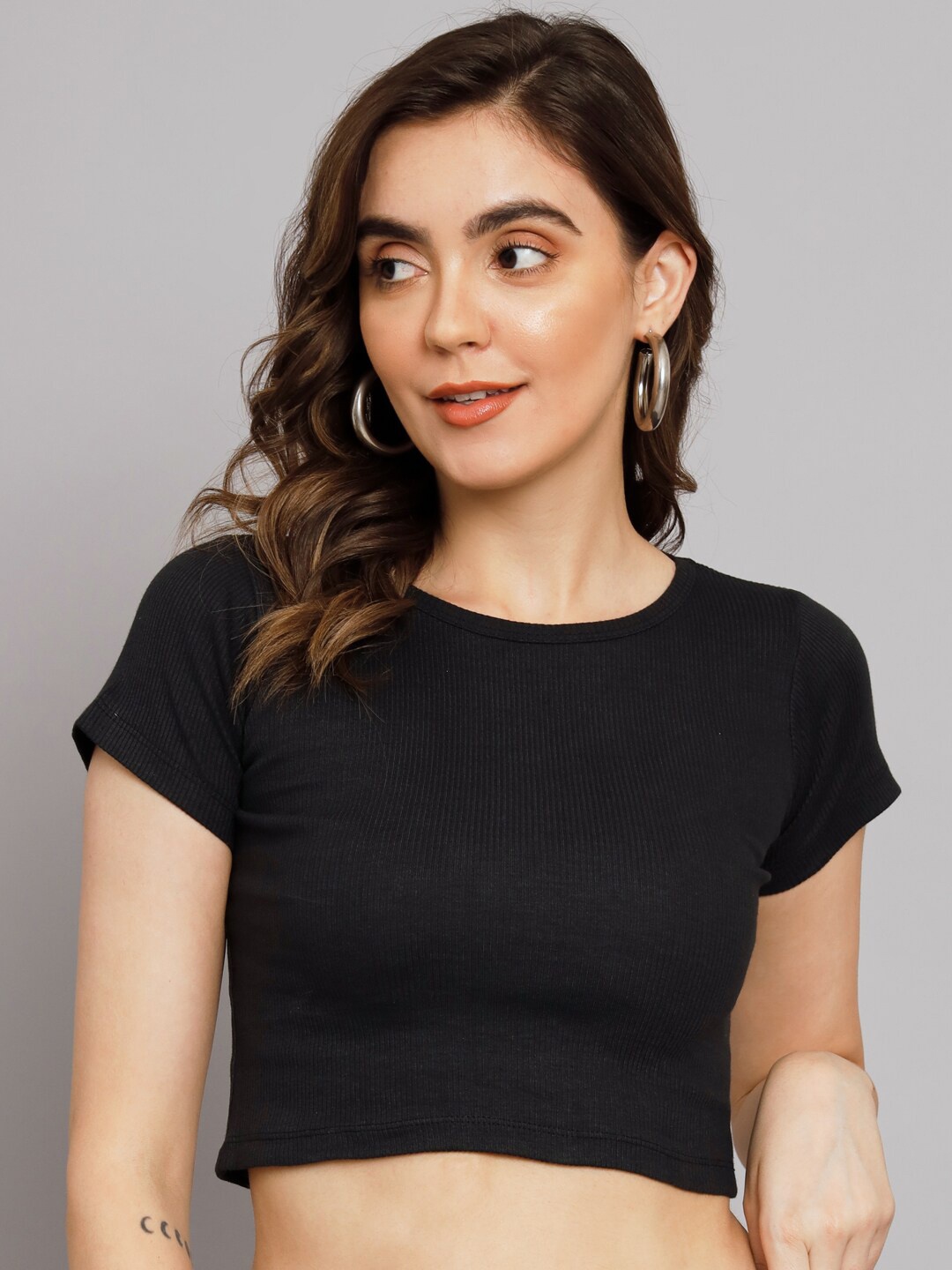 

GUTI Round Neck Cotton Fitted Crop Top, Black