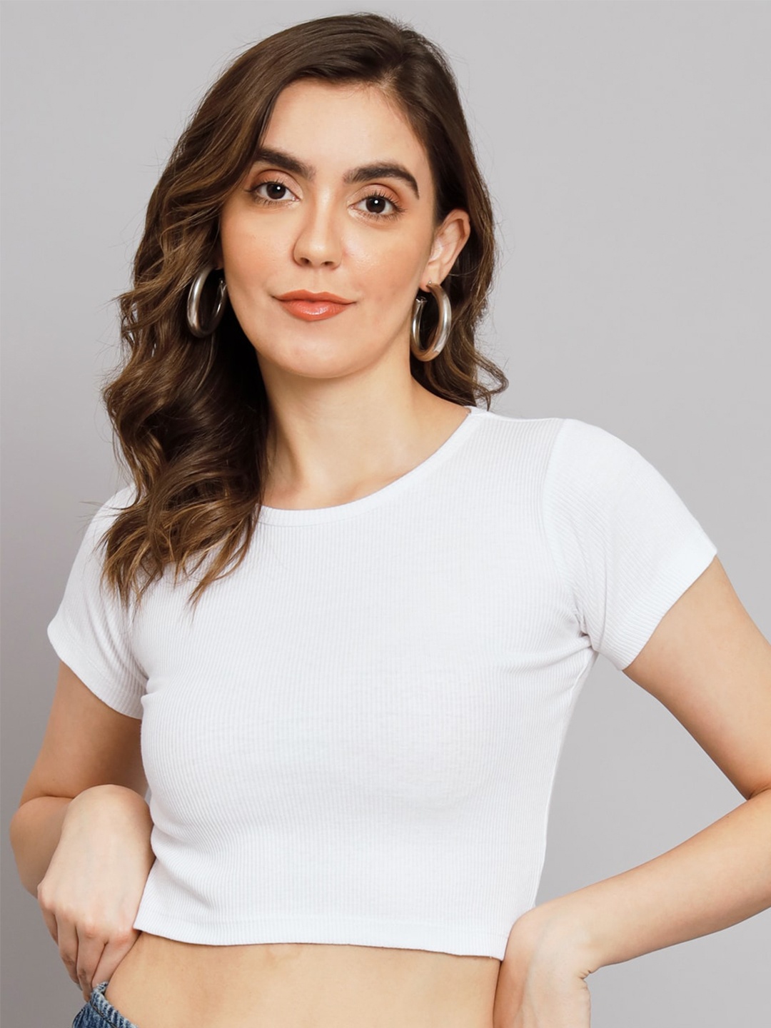 

GUTI Ribbed Cotton Crop Fitted Top, White