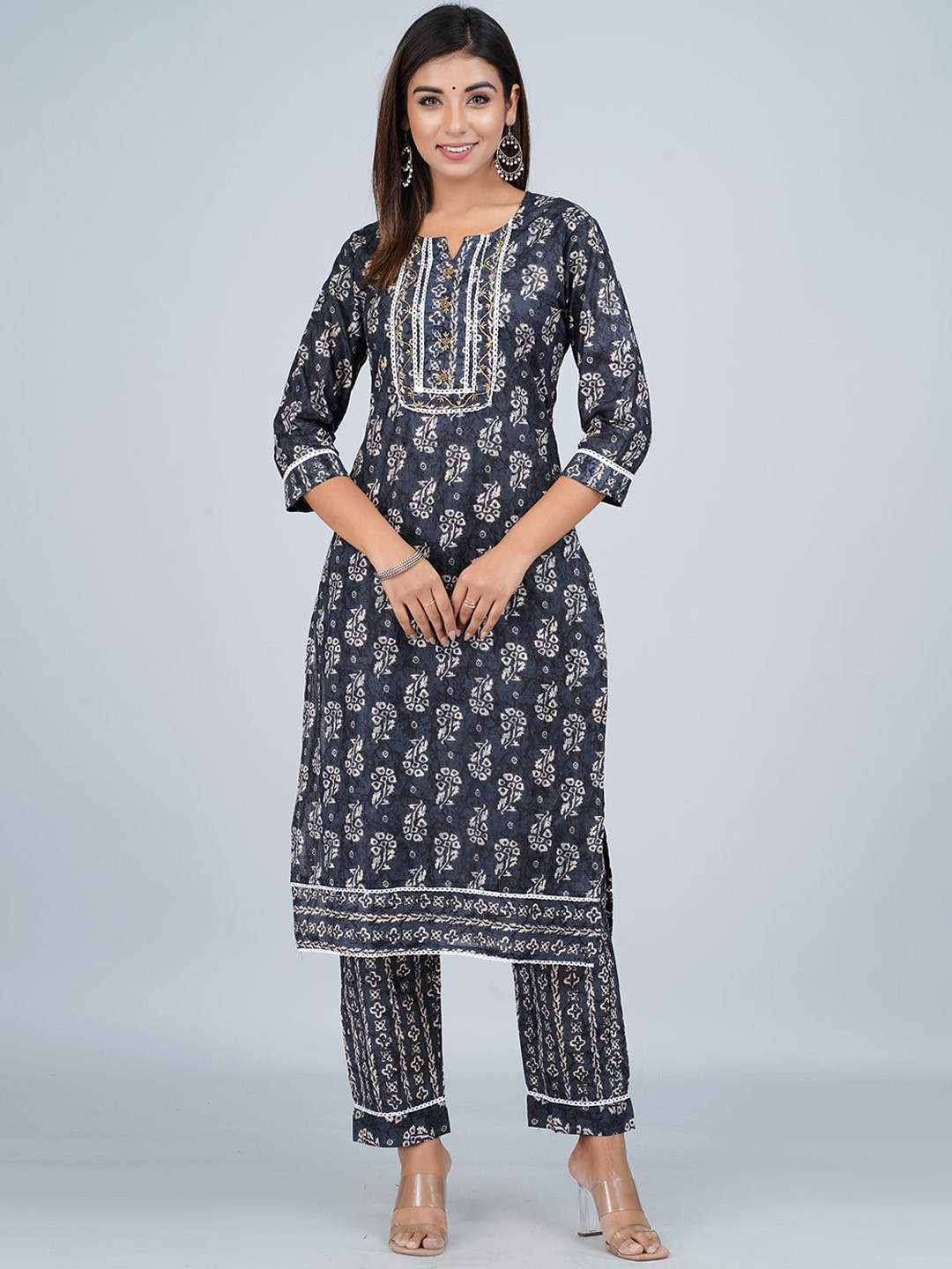 

Bachuu Ethnic Motifs Printed Beads & Stones Pure Cotton Kurta with Trousers, Grey