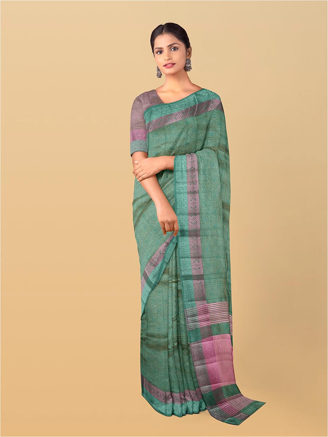 

Kalamandir Ethnic Motif Woven Design Zari Saree, Green