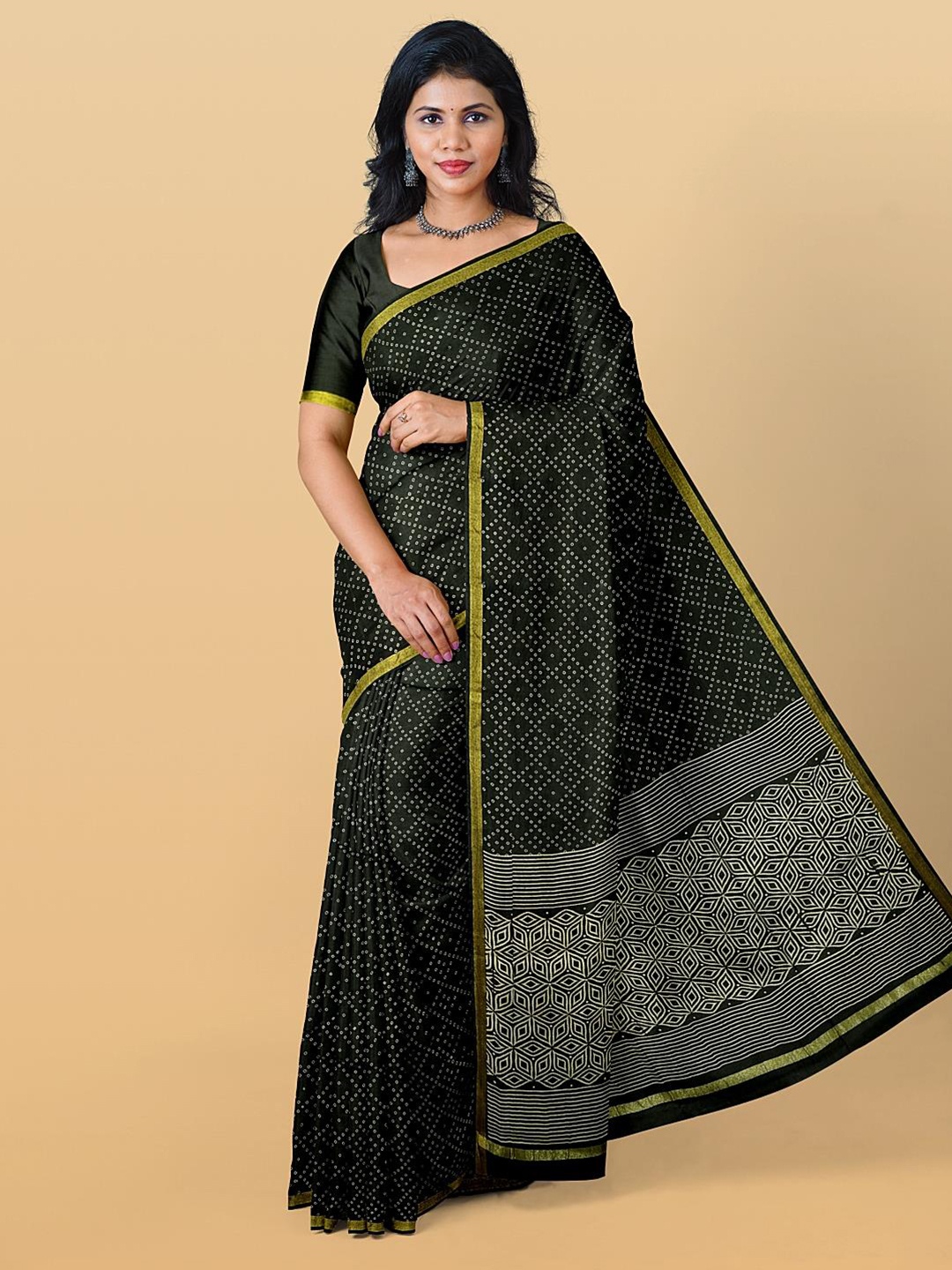 

Kalamandir Bandhani Zari Saree, Black