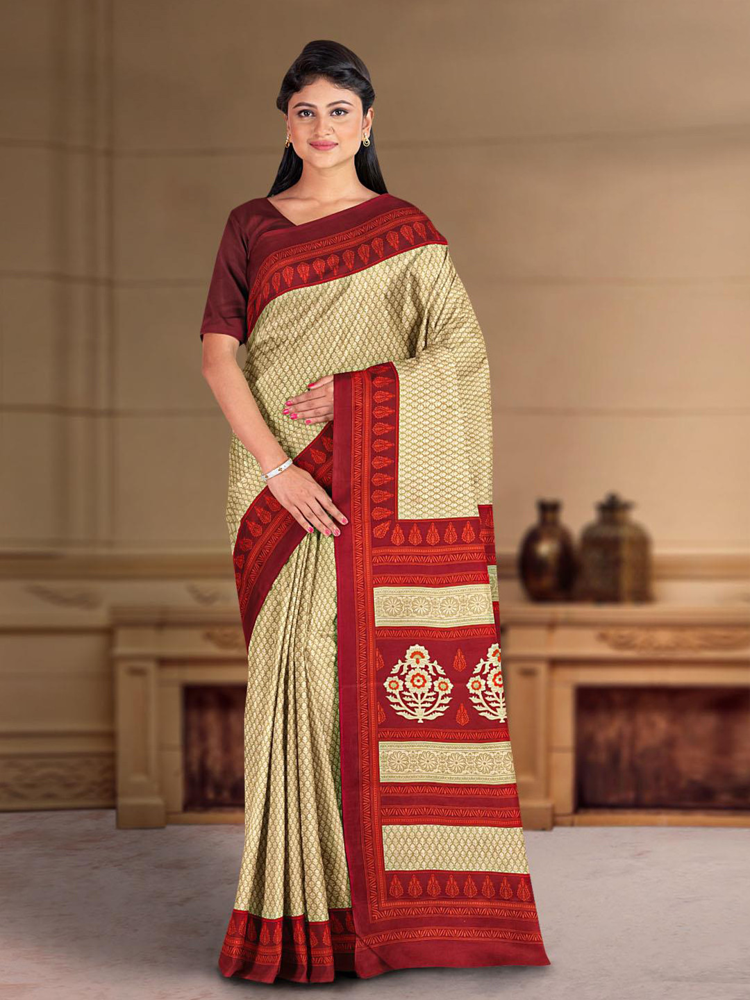 

Kalamandir Floral Printed Crepe Saree, Cream