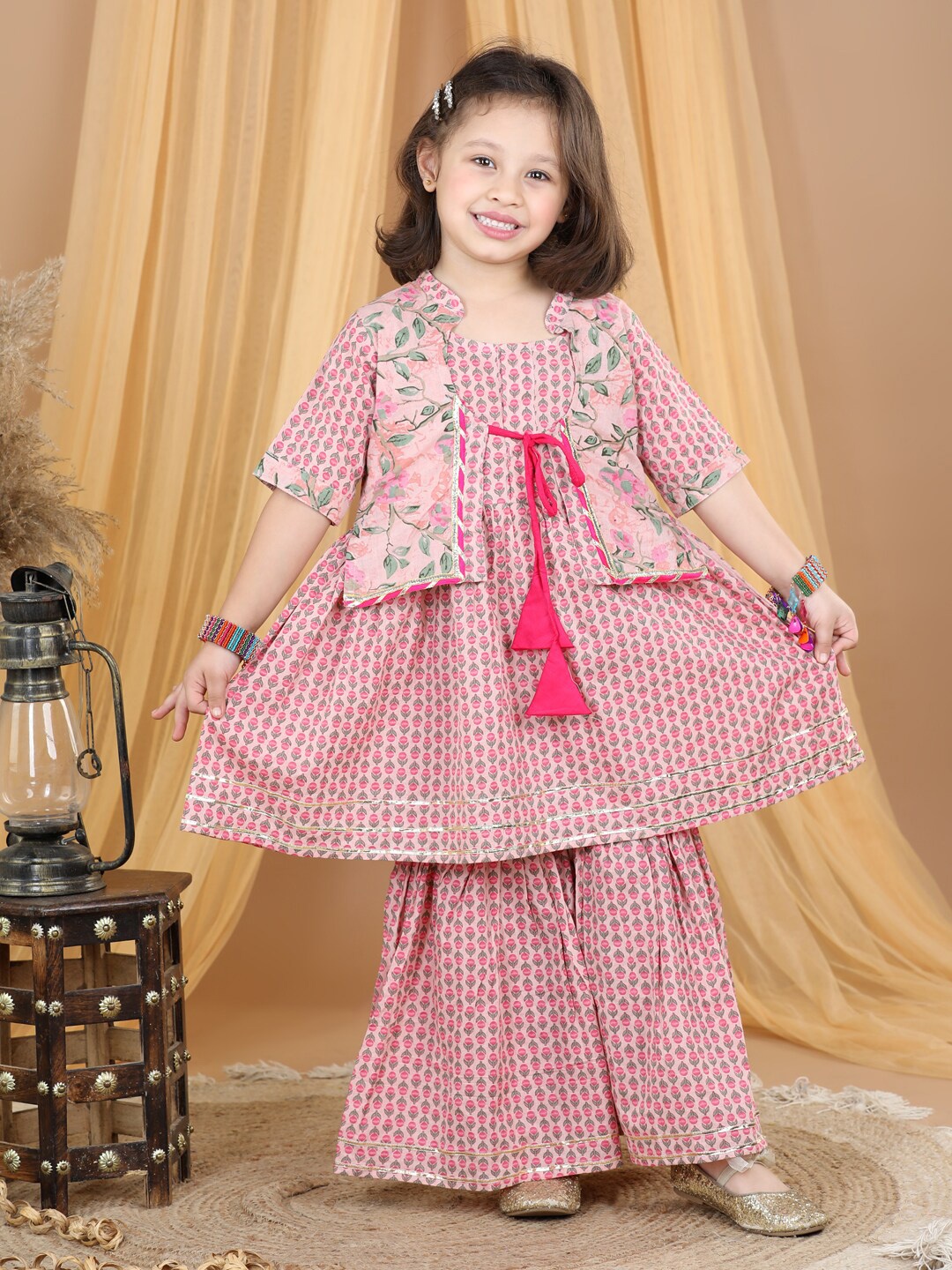 

Kinder Kids Girls Floral Printed Gotta Patti Pure Cotton Kurti With Sharara, Pink