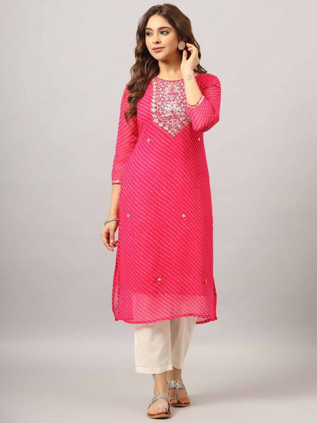 

Amchoor Leheriya Printed Gotta Patti Georgette Kurta, Pink