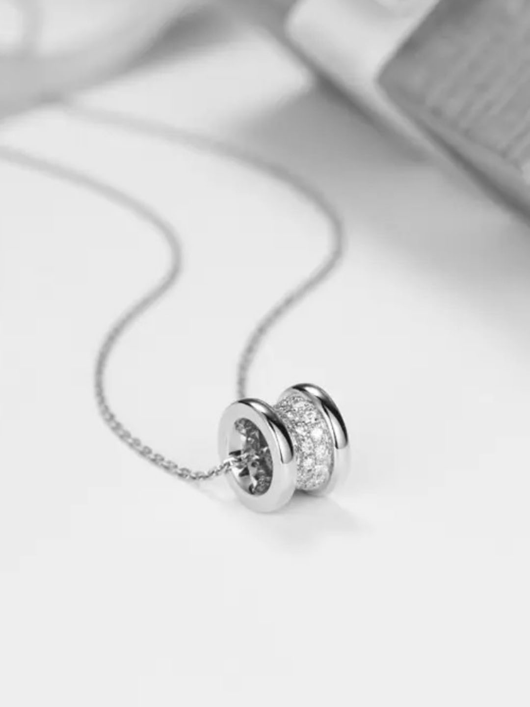 

SALTY Artificial Stones Necklace, Silver