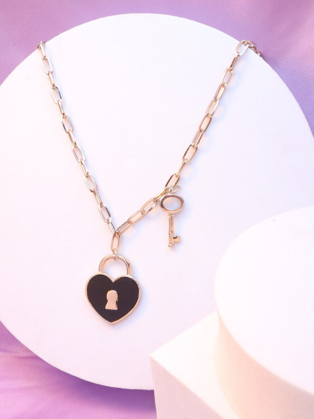 

SALTY Gold-Plated Lock And Key Necklace