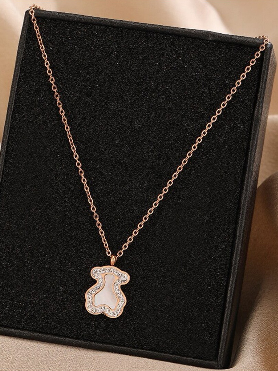 

SALTY Rose Gold-Plated Artificial Stones Necklace