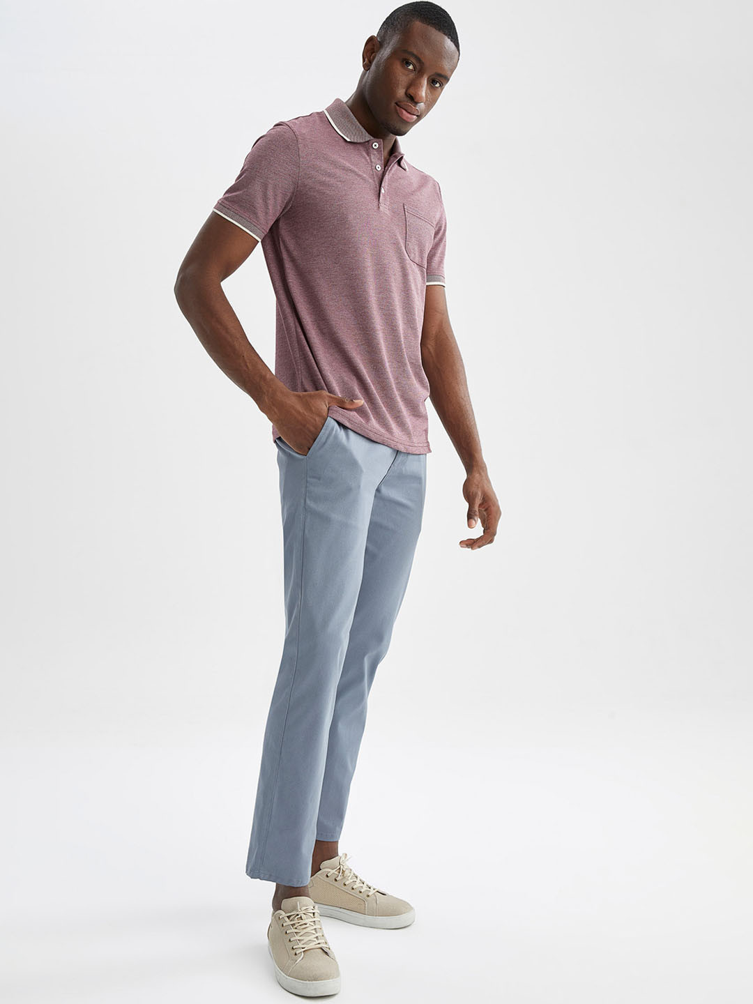 

DeFacto Men Mid Rise Cotton Trousers, Blue