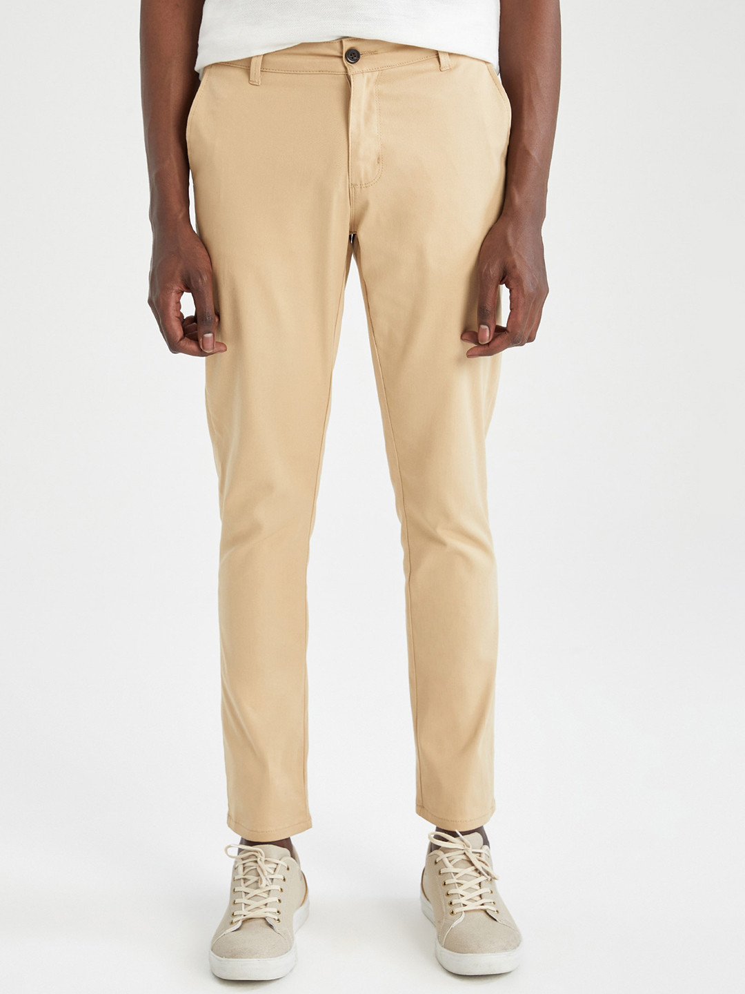 

DeFacto Men Mid-Rise Casual Regular Trousers, Cream