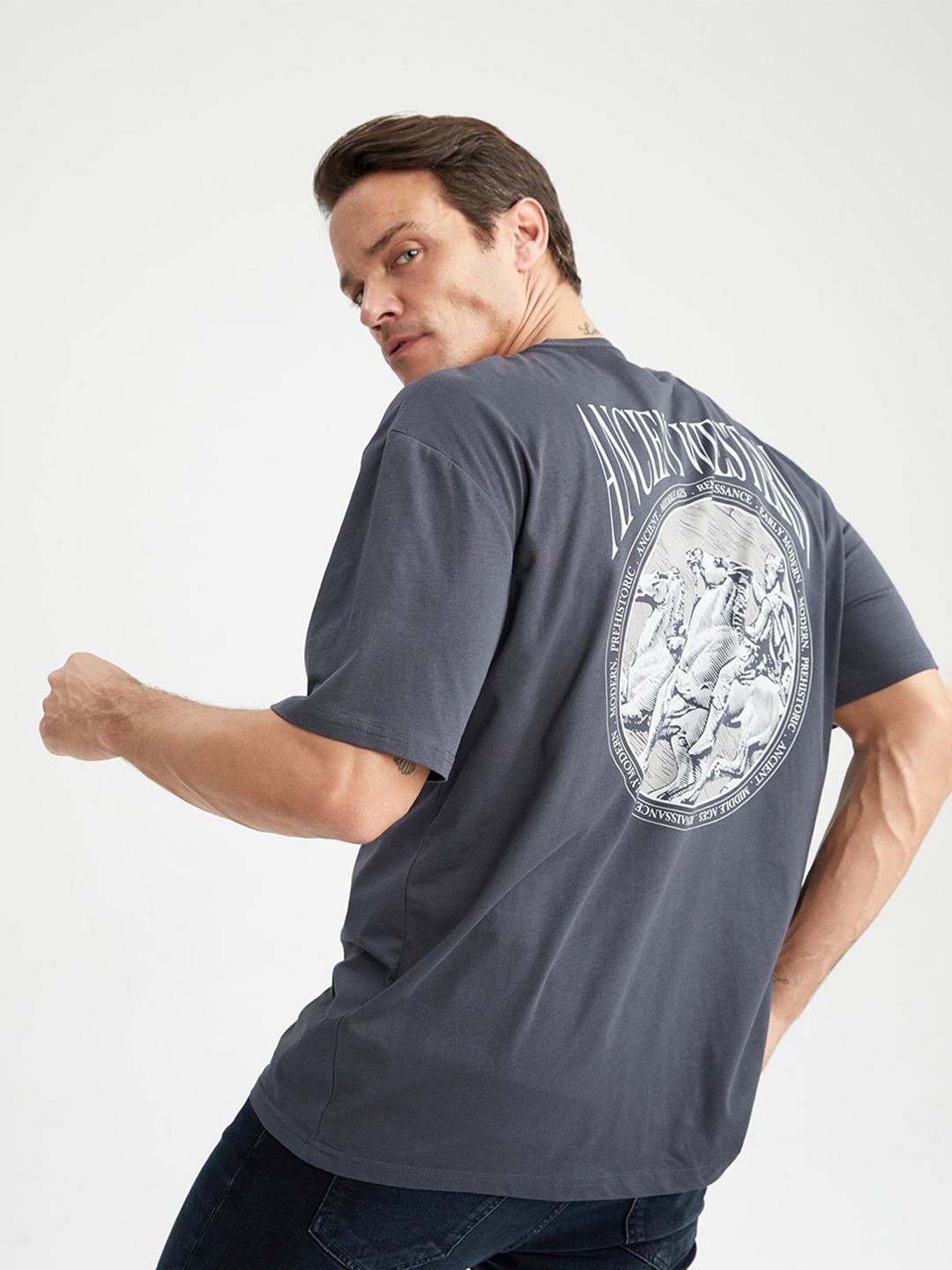 

DeFacto Graphic Printed Cotton T-shirt, Grey
