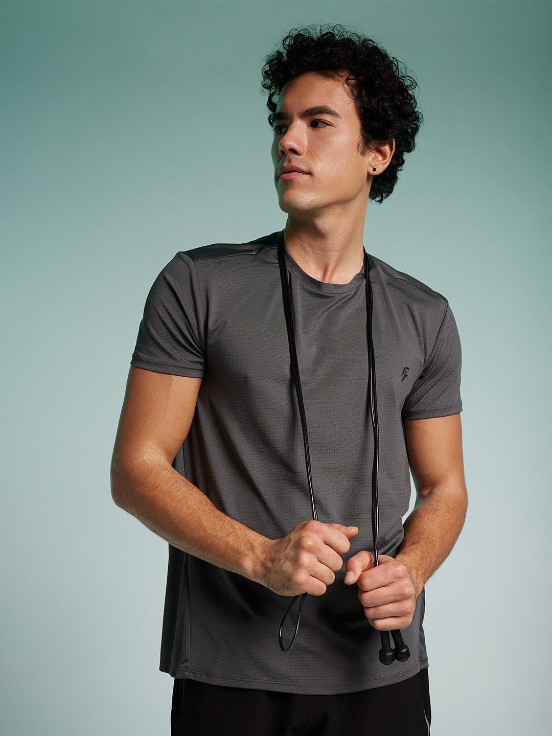 

DeFacto Round Neck Short Sleeves T-shirt, Grey
